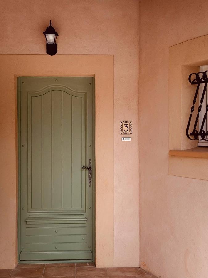 Le Claux Du Puits By Ateya Vacances Saint-Trinit Dış mekan fotoğraf