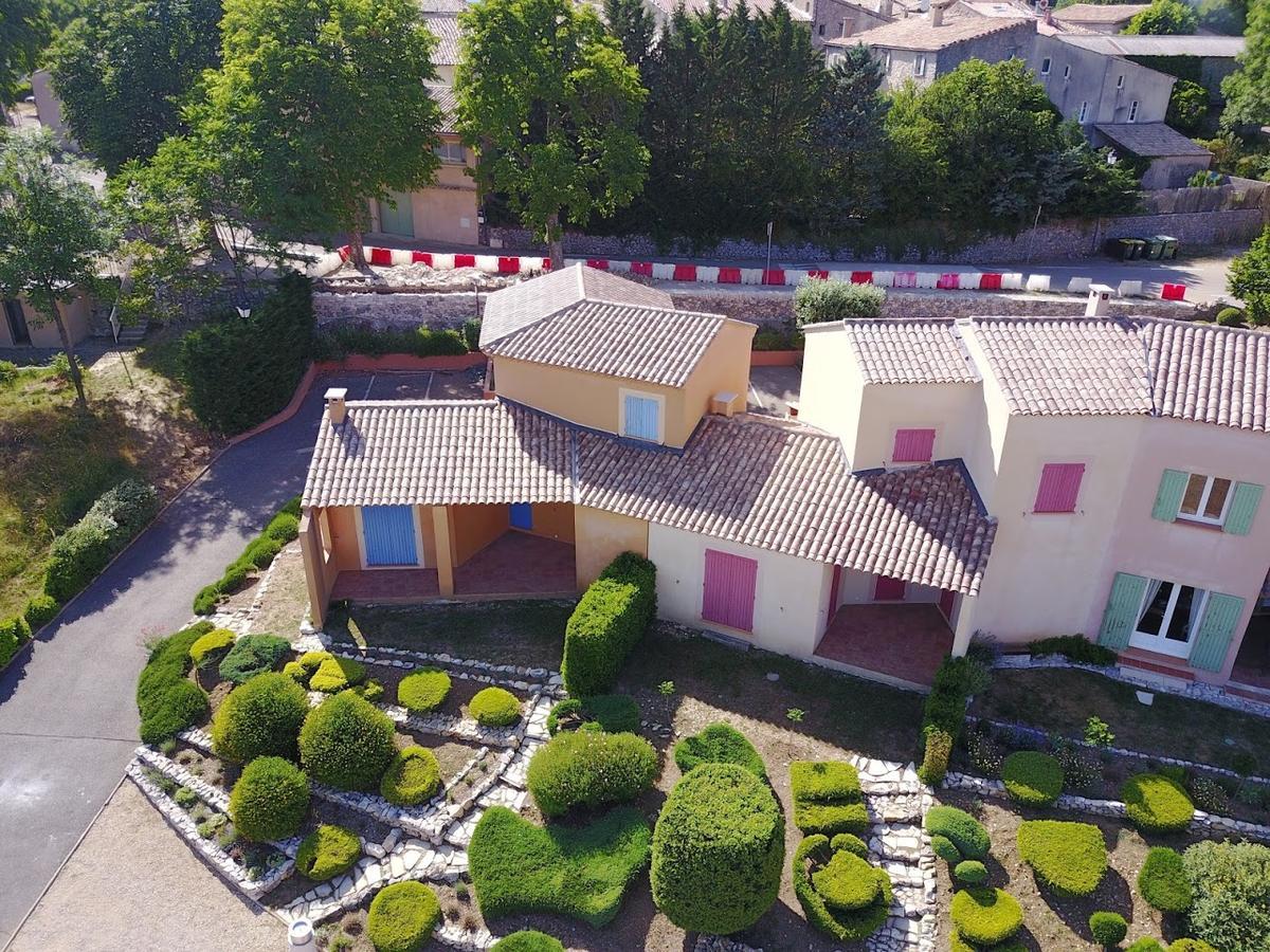 Le Claux Du Puits By Ateya Vacances Saint-Trinit Dış mekan fotoğraf